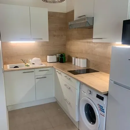 Appartamento Joli Avec Piscine *