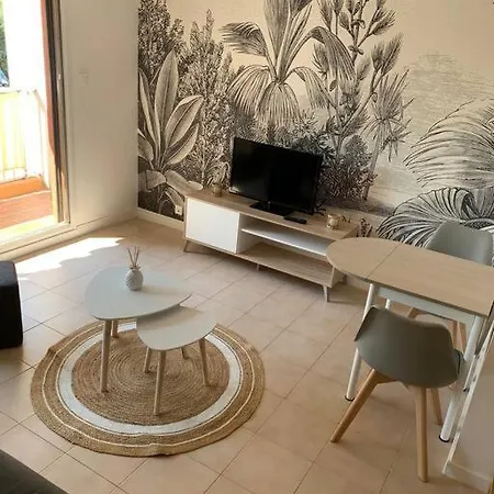Appartamento Joli Avec Piscine *